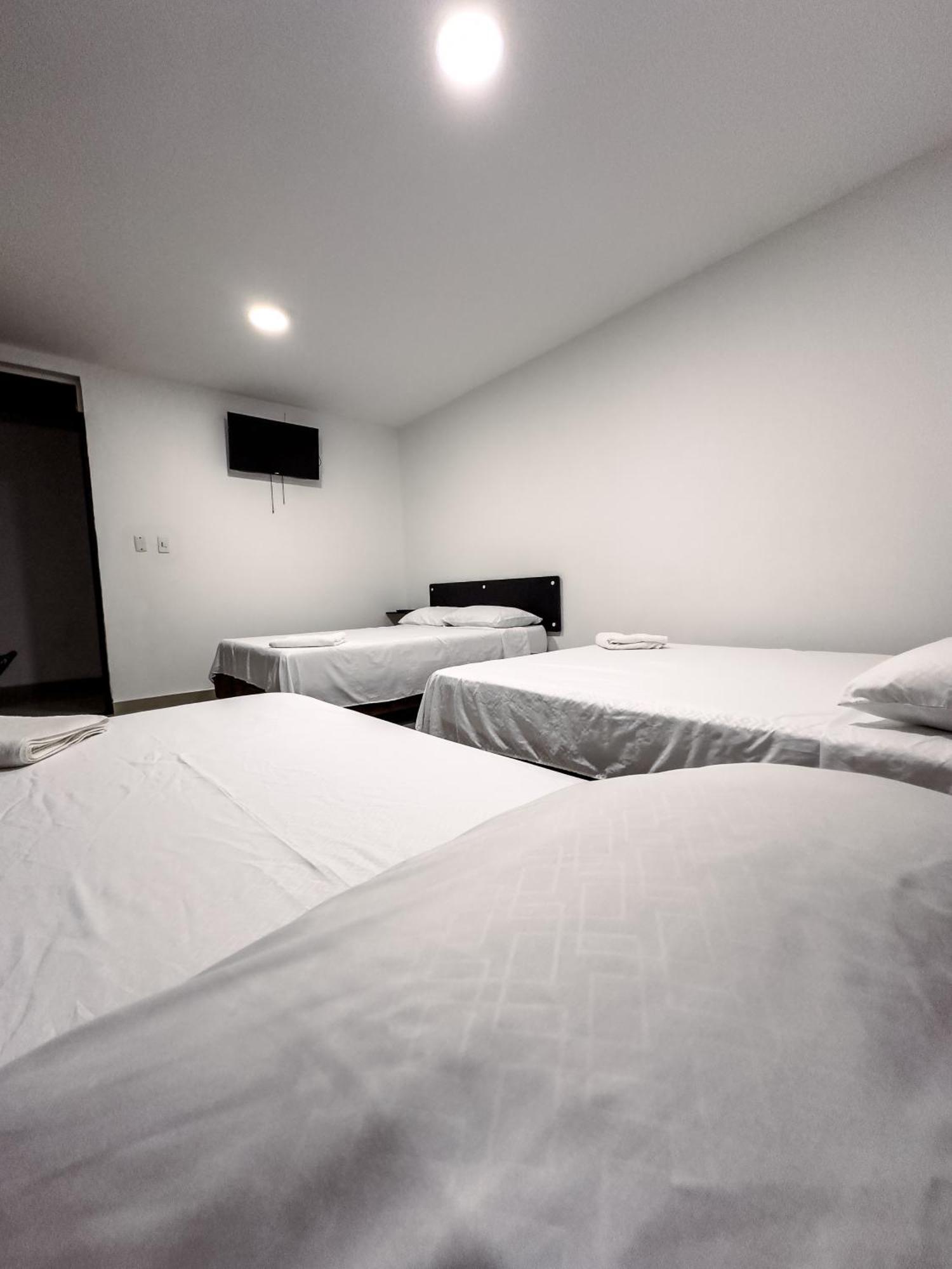 Cartagena Hotel Bazurto Plaza מראה חיצוני תמונה