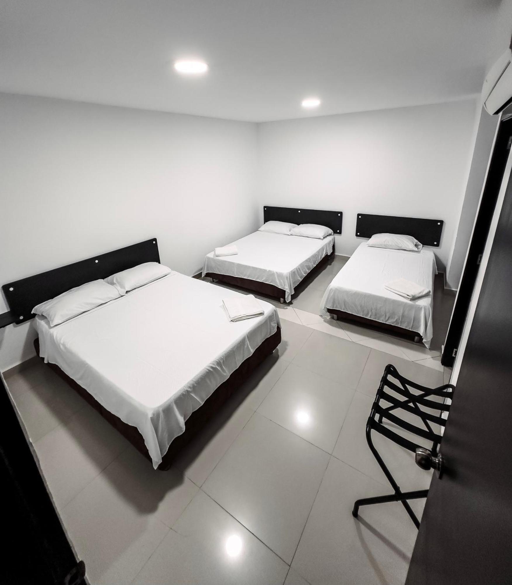 Cartagena Hotel Bazurto Plaza מראה חיצוני תמונה