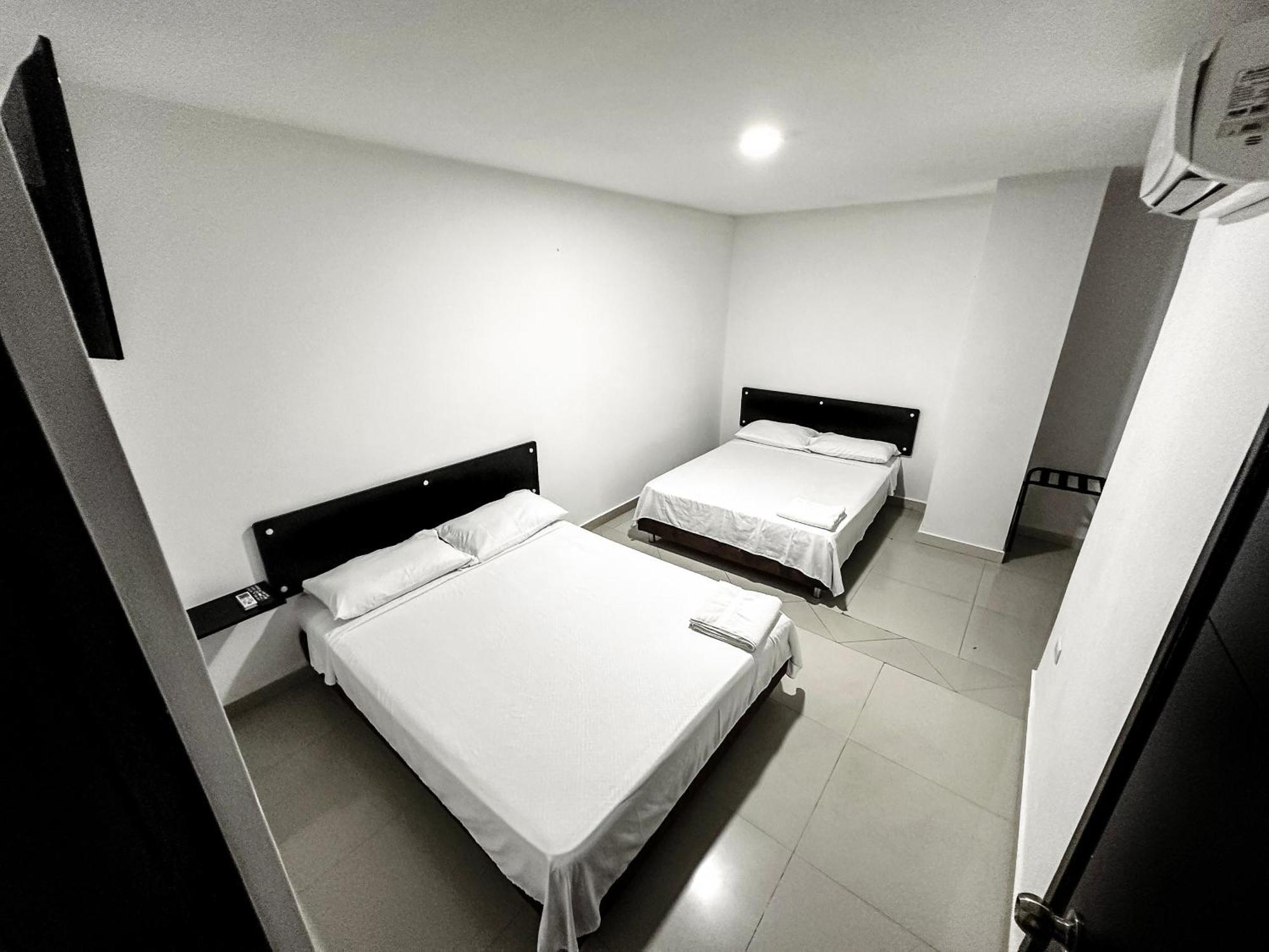 Cartagena Hotel Bazurto Plaza מראה חיצוני תמונה