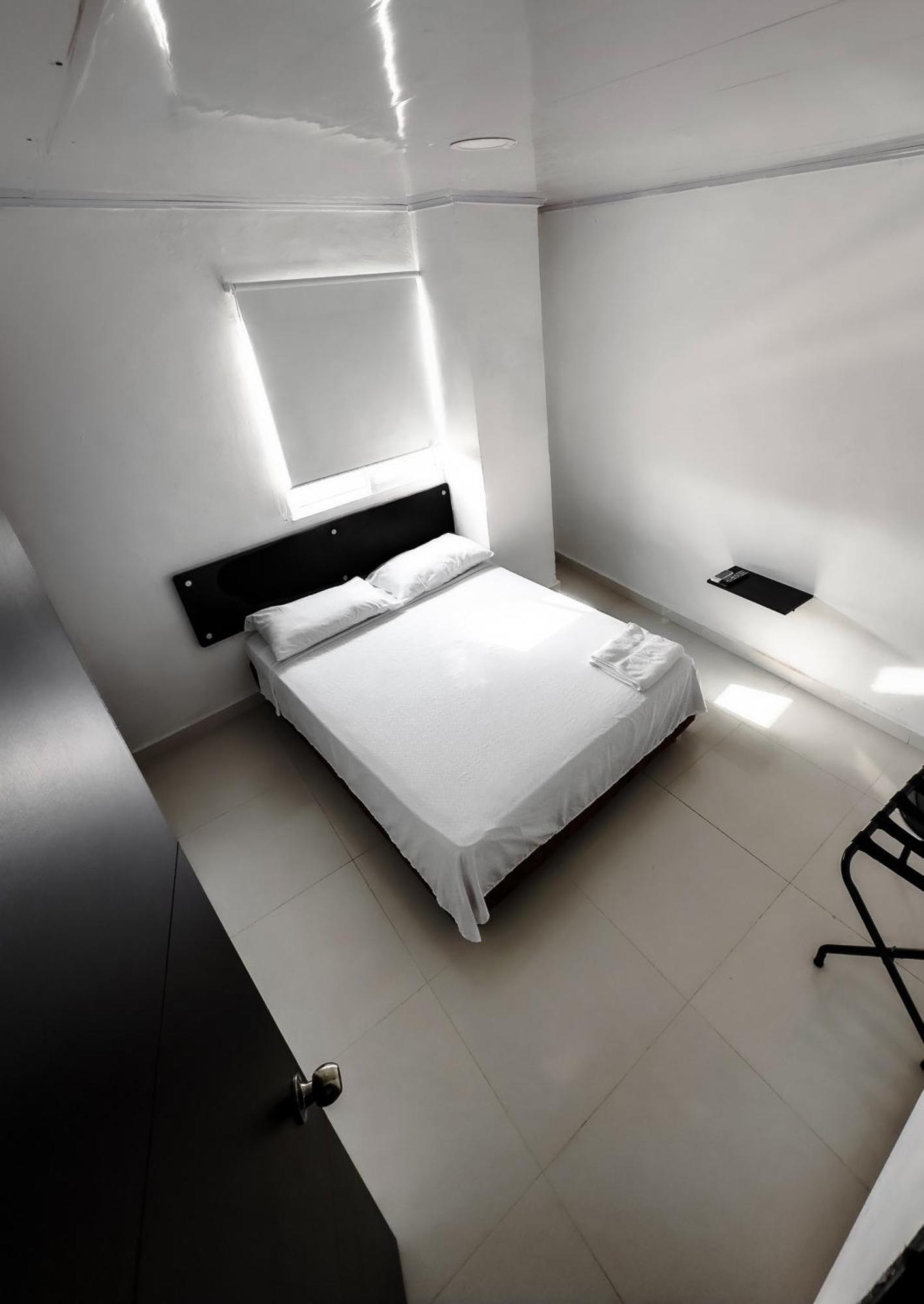 Cartagena Hotel Bazurto Plaza מראה חיצוני תמונה